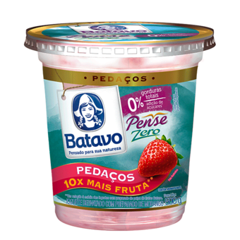 Iogurte Batavo Com Pedaços De Frutas Morango Light 500G